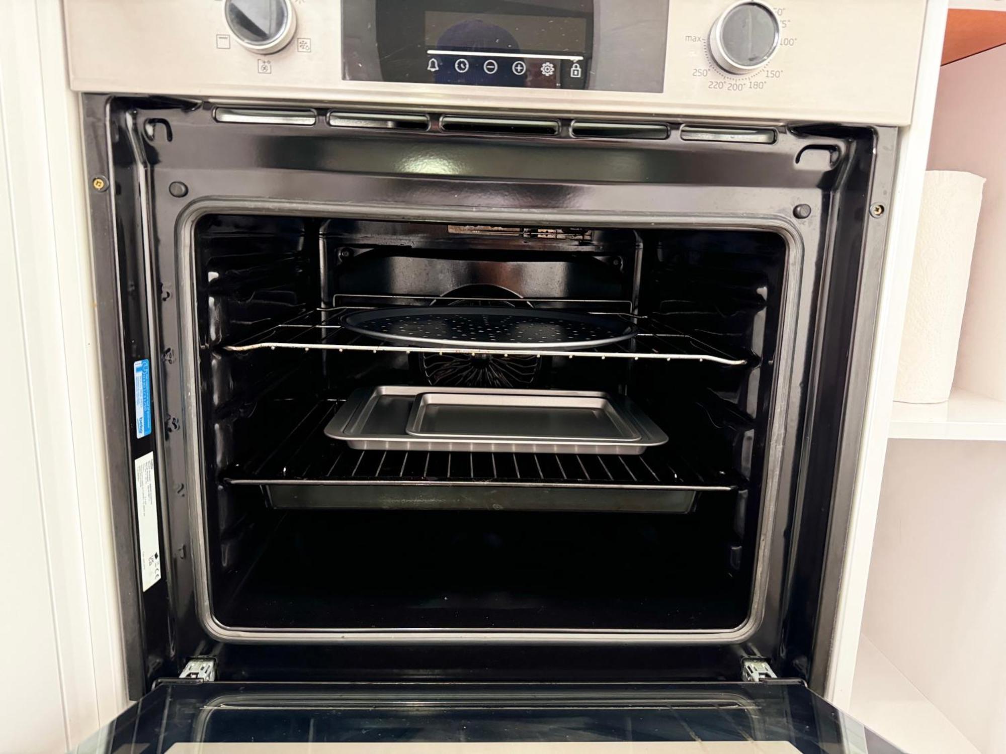 Vibrant 30min To & Free Wifi Apartamento Londres
